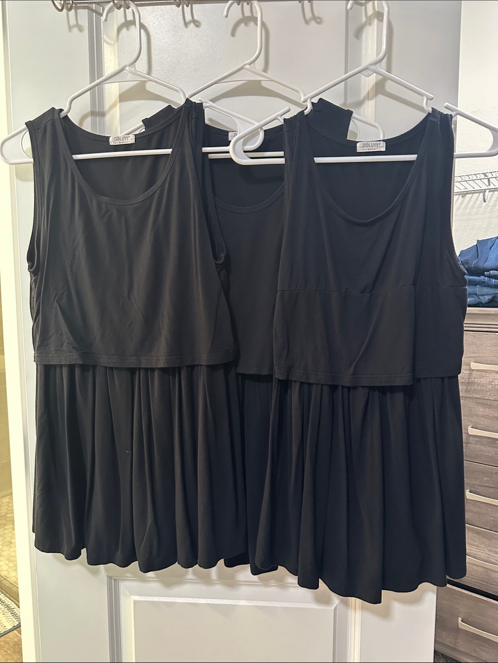3 black NURSING tank top with lift access, flattering!
